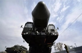 “亚尔斯”洲际导弹装入发射井，普京究竟想干什么？