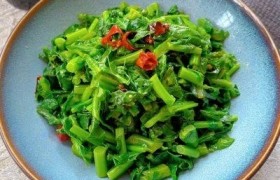 春日美味炝拌油菜苔