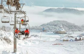 成都西岭雪山：雪季持续  免滑雪场景区门票至3月31日