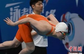 “蝶后”张雨霏亮相全国春季游泳锦标赛