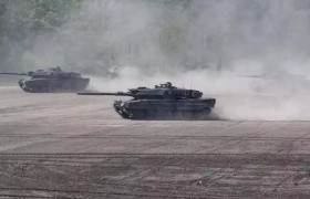 德媒：多种西方战车抵达乌克兰 包括18辆德国“豹”-2坦克