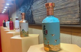 “万元酱酒”亮相糖酒会，酱酒从高端化向奢侈化竞争中寻求突围？