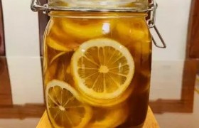 一款蜂蜜柠檬水