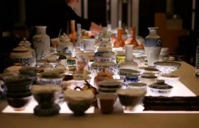 探秘瓷器文化“小切口” 中国瓷器纹饰之美陶瓷艺术展京举办