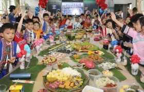 南宁市云景路小学举行“三月三”民俗文化活动