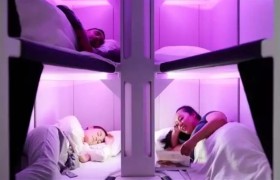 新西兰航空首创飞机卧铺，但最多只能睡4小时，预计费用约1700至2600元