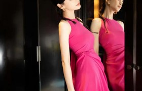 Angelababy最新造型：玫红挂脖长裙+编发甜酷十足，散发女神魅力