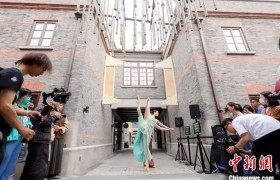 海派芭蕾在上海百年弄堂浪漫起舞