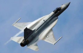 援乌F-16成白宫优先选项，欧洲三国被推向前台，枭龙或成最后赢家