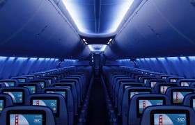 美联航升级 30 万台机载娱乐系统：4K OLED 屏、无线连接 AirPods