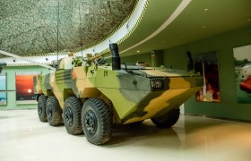 中国装甲车进入俄罗斯，开启了一条前所未有的先河。