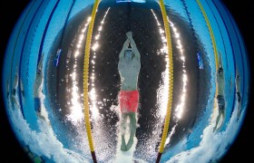 杭州亚运会|游泳综合：中国队横扫首日7金破3项亚洲纪录