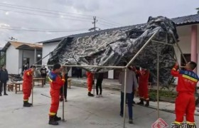 德宏消防第一时间赶到震区开展受灾情况排查播报文章