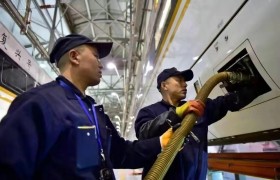 “中国高铁被粪便淹没”？是否确有其事？它的排污和火车有何差别